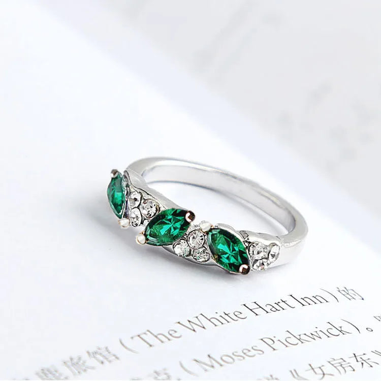 Created Rings for Women New Classic Jewelry Wedding Engagement Ring Rhinestone Fine Jewelry Gift Girls Stylish Chic Ring